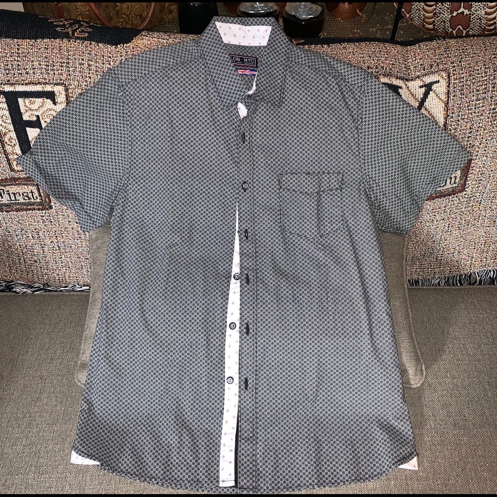 Casual button down short sleeve shirt